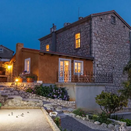 Ursula Villa Grižane