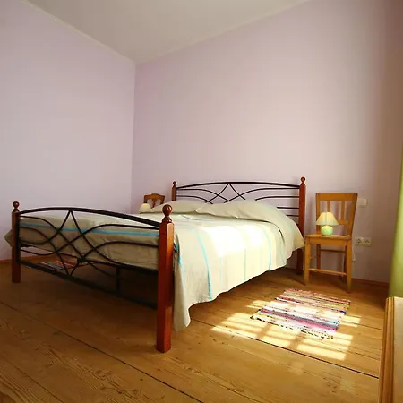 Villa Ursula Grizane-Belgrad